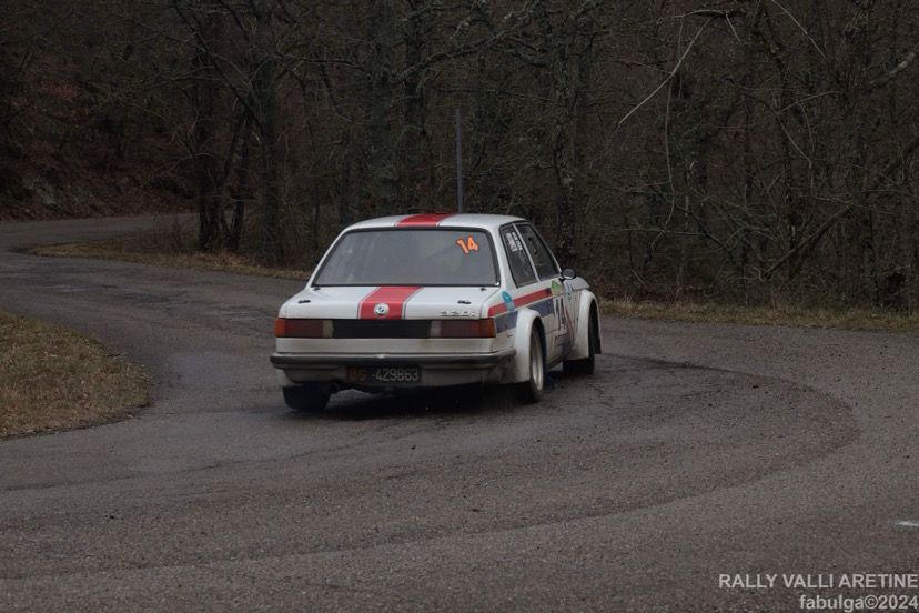 rally vallate aretine 8